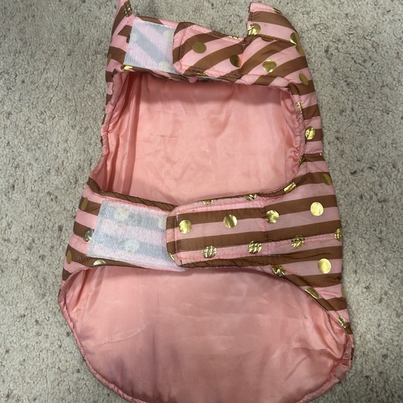 Top paw pink and gold quilted small dog coat - Picture 4 of 11